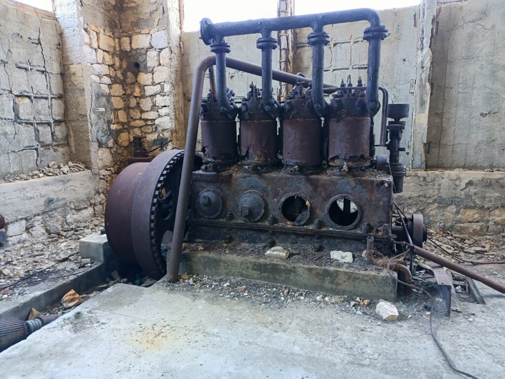 Otok Sveti Grgur Maschinenhalle Dieselmotor